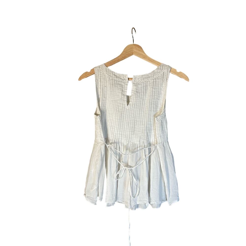 ANTHROPOLOGIE VANESSA PLEATED TOP BLOUSE Size 0 white belted